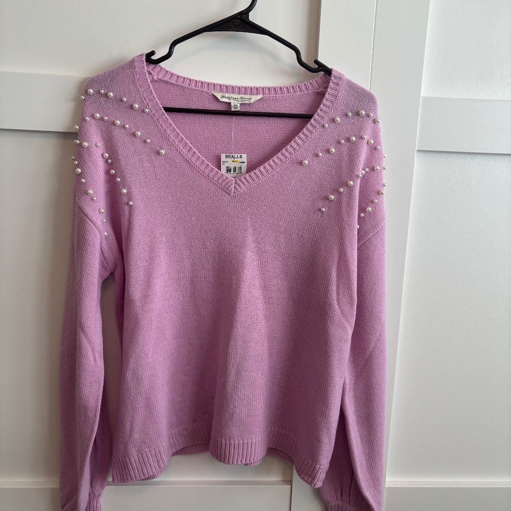 New Pink Orchid Color, V Neck, Long Sleeve, Pearl Accent, Sweater-Women's Medium